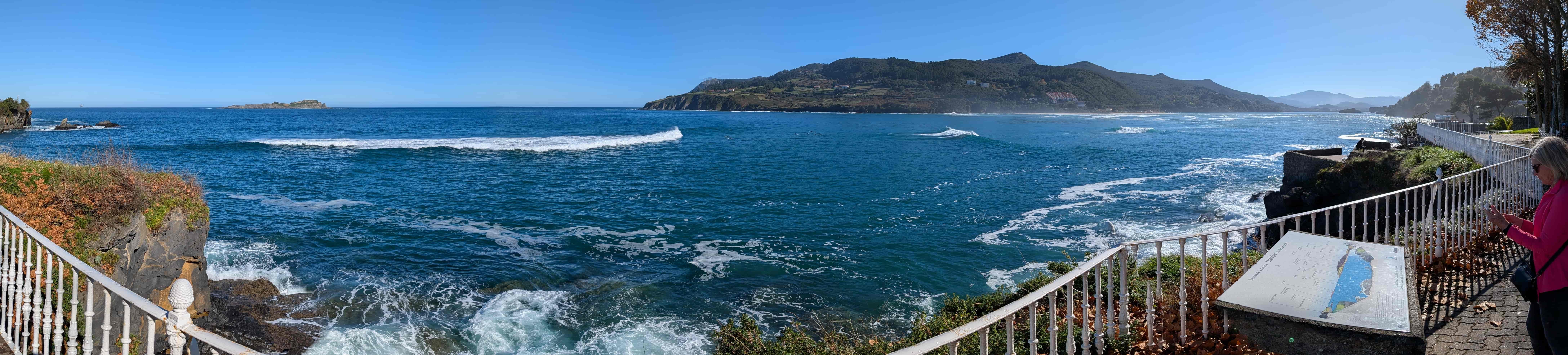 Panoramic view of the Urdaibai estuary.